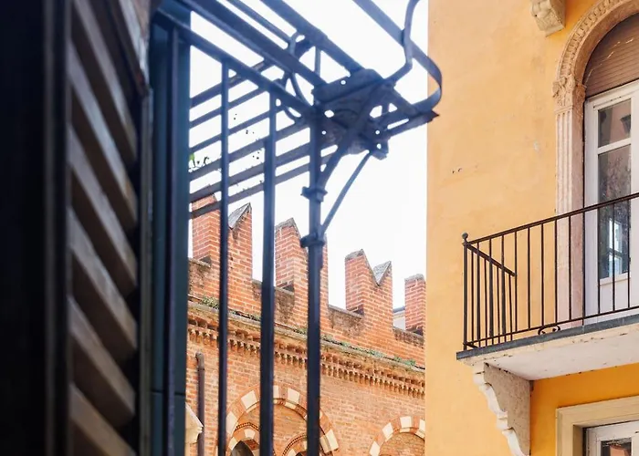 Dimora Delle Erbe - A 20 Passi Da Piazza Erbe *