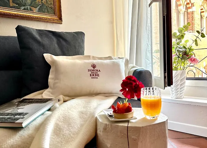 Dimora Delle Erbe - A 20 Passi Da Piazza Erbe Appartement Verona